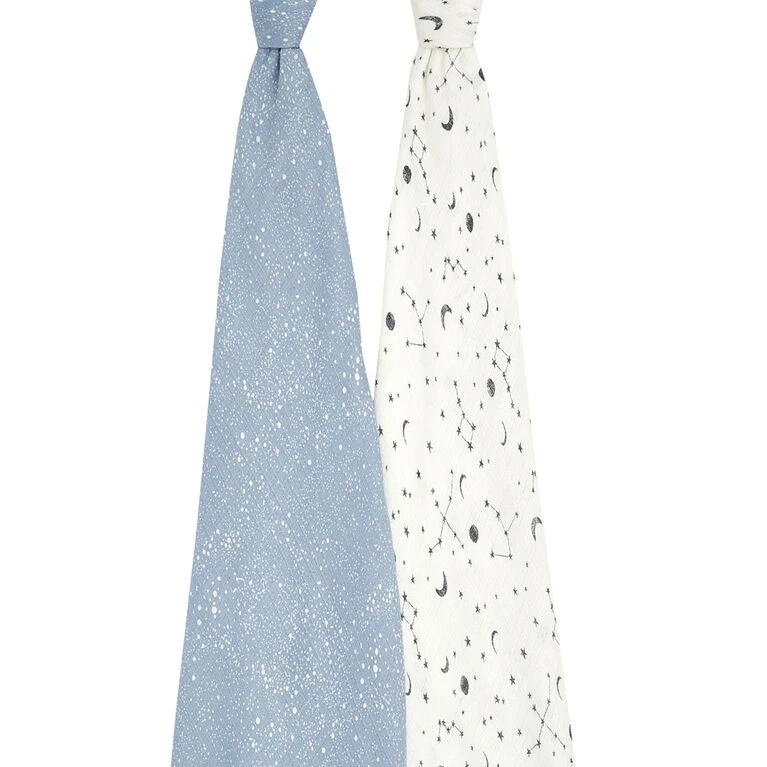 Lot De 2 Maxi-Langes Mousseline Cosmic Galaxy De Aden + Anais Essentials 2 Lot De 2 Maxi-Langes Mousseline Cosmic Galaxy De Aden + Anais Essentials – Image 2