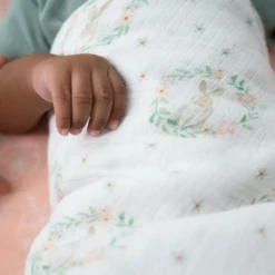 Lot De 4 Maxi-Langes Mousseline Blushing Bunnies De Aden + Anais Essentials -Bébé Produits Boutique 01172653 5