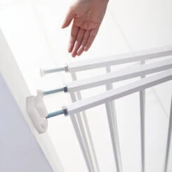 Barrière De Sécurité Extensible Métal - Fixation Murale De Munchkin -Bébé Produits Boutique 65313939 3 scaled