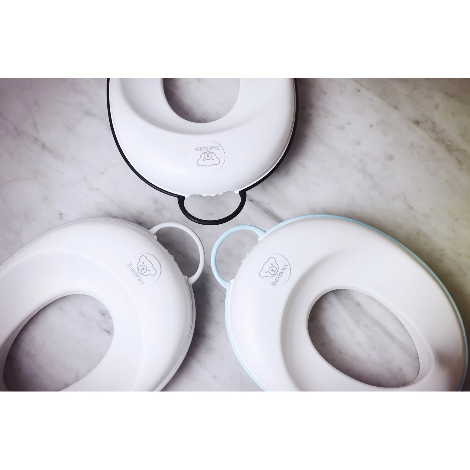 Réducteur De Toilette Blanc/Gris De BabyBjörn 4 Réducteur De Toilette Blanc/Gris De BabyBjörn – Image 4